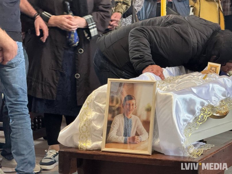 Прощання із 11-річним Владиславом