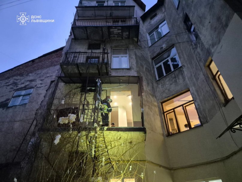 Фото з місця інциденту