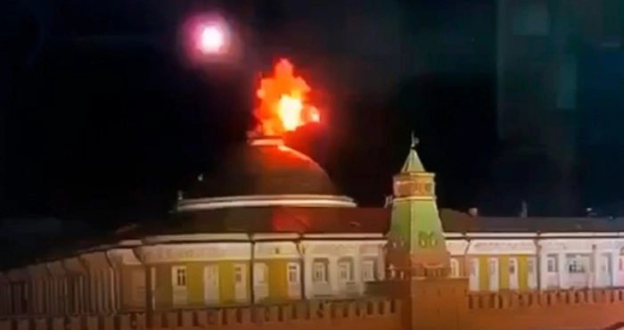 Вибух дрона об вежу Кремля. Скриншот з відео