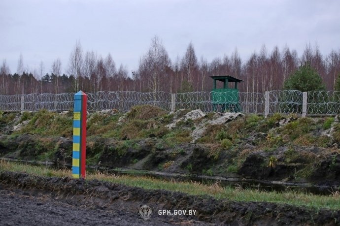 Білоруси показали, як виглядає українська стіна на кордоні  – 01