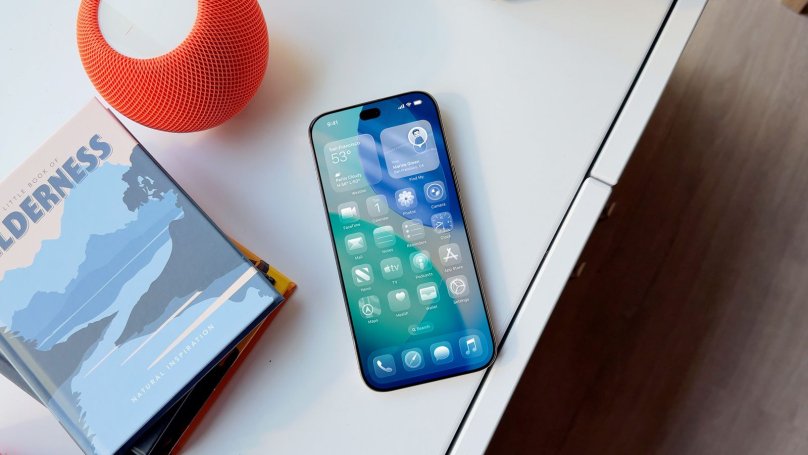 Складаний iPhone за 2000 доларів: головні інсайди презентації Apple – 01