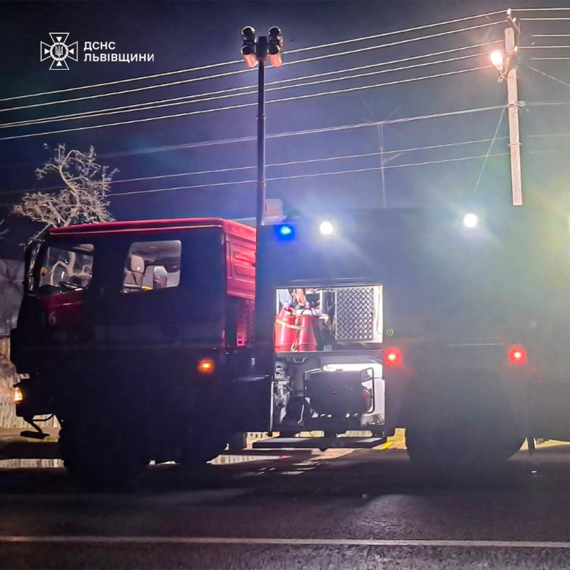 Вночі у Стрийському районі згоріла літня кухня – 01