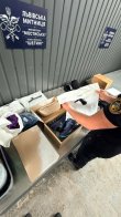 На Львівщині зупинили дві партії незадекларованих брендових речей на 1,5 млн грн – 05
