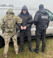 На Кіровоградщині викрили злочинців, що крали вантажі призначені військовим та мешканцям деокупованих територій – 01