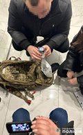 На Львівщині 20-річний чоловік продавав фальшиві перепустки для переміщення у комендантську годину – 02