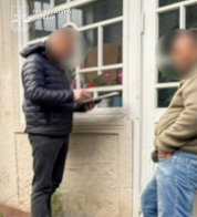 48-річний чоловік змусив дівчинку зі Львівщини надсилати йому інтимні фото та відео – 02