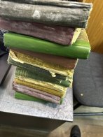 Мешканець Львівщини намагався вивезти за кордон пів сотні антикварних книг – 03
