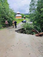 Наслідки негоди на Прикарпатті Фото: МВС