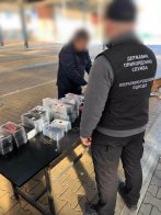 На кордоні зі Львівщиною знайшли техніку Apple на 1,2 млн грн – 02