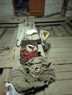 На горищі митрополичих палат Унівської Лаври знайшли заховані у 1940-х роках церковні реліквії – 06