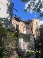 У пошкодженому ракетою будинку у Львові виявили рідкісні роботи в стилі артдеко – 01