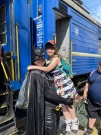 Укрзалізниця запустила "супергеройський" потяг для евакуації дітей зі Сходу (фото) – 01