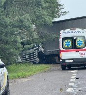 На Львівщині 46-річний водій Nissan загинув після зіткнення з вантажівкою – 02