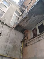 На одній із вулиць Львова обвалився балкон Фото: Facebook
