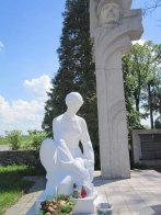 У Буську демонтували пам'ятник радянському солдату (фото) – 01