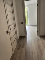 На Львівщині дівчинка-сирота отримала квартиру