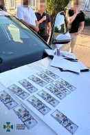 На Львівщині чоловік за 1300 доларів влаштовував ухилянтів до коледжу – 01