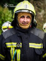 У ДСНС показали рятувальників, які 12 годин ліквідовували наслідки атаки на Львівщину – 21