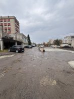 Землю під готелем у Львові хочуть перевести під житлову забудову – 05