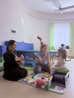 Фото з реабілітації дівчинки