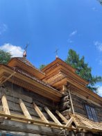 У селі біля Львова завершують реставрацію унікальної дерев'яної церкви XVII століття – 03