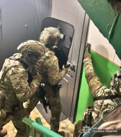 У Львові розслідують крадіжку понад 3 млн грн у клієнтів еротичних шоу-барів – 02