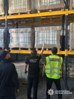 Нацполіція вилучила фальсифіковану агрохімію на 100 млн грн: обшуки проводити й на Львівщині