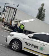 ДТП під Львовом: вантажівка та маршрутка зіштовхнулися, 12 постраждалих – 01