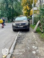 У Львові назвали ТОП-10 вулиць, де водії найчастіше паркуються на тротуарах – 03