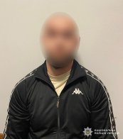 У Львові четверо чоловіків викрали підлітка і вимагали в нього 400 тис. російських рублів – 06