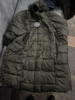 Митники виявили контрабанду брендового одягу та взуття на понад 750 тис. грн на Львівщині – 01