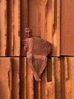 Символ стійкості у центрі Львова: галерея ZAG презентувала фінальну частину скульптурного ансамблю – 02