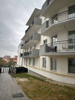 Біля Львова замість медцентру збудували житло із зайвими поверхами – 02