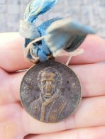 На горищі митрополичих палат Унівської Лаври знайшли заховані у 1940-х роках церковні реліквії – 09