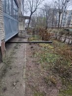 Жителі Львова скаржаться на&nbsp;захаращений підвал, в&nbsp;якому валяться стіни – 09