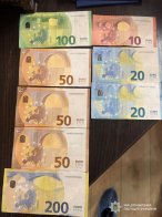 Правоохоронці затримали двох львівʼян за крадіжку на майже пів мільйона гривень – 01