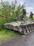 Львівські військові захопили бойову машину російських десантників – 03