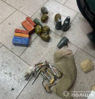 На Львівщині судитимуть батька та сина із Запоріжжя за торгівлю зброєю і боєприпасами