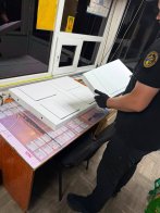 На Львівщині прикордонники вилучили смартфони й ноутбуки на 1,2 млн грн – 03