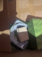 У “Шегинях” виявили контрабанду навушників та ременів відомих брендів – 02