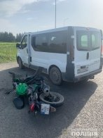 На Стрийщині в ДТП зіткнулися мотоцикл та мікробус, є постраждалі – 01