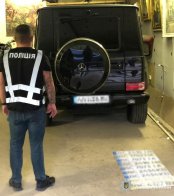 Сімейний наркобізнес: на Львівщині викрили плантацію конопель – 11
