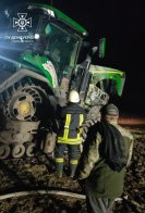 У селі під Львовом горів трактор за мільйони гривень (фото) – 01
