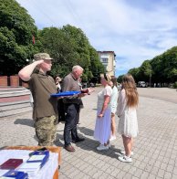 Шістьох захисників із Червоноградщини посмертно відзначили державними нагородами – 04