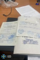 Чотирьох медиків Буської лікарні викрили на підробці документів для ухилянтів – 03