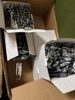 Через кордон на Львівщині далекобійник намагався ввезти майже 500 електронних сигарет – 01