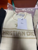 На Львівщині митники зупинили бус із контрабандою брендового одягу і взуття на 1,1 млн грн – 01