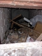 Жителі Львова скаржаться на&nbsp;захаращений підвал, в&nbsp;якому валяться стіни – 01