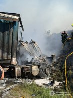 На Золочівщині внаслідок ДТП згоріла вантажівка: 56-річний водій загинув – 02