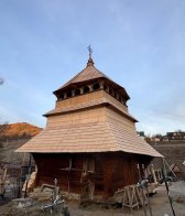 На Стрийщині відреставрували 148-річну дерев’яну дзвіницю – 01
